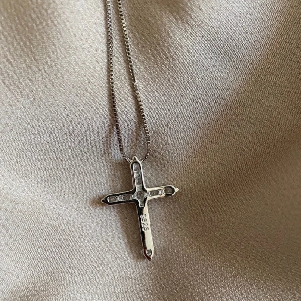 NEW CROSS 925 STERLING SILVER DIAMOND NECKLACE, NICE NECKLACE, CUTE NECKLACE - Picture 5 of 6